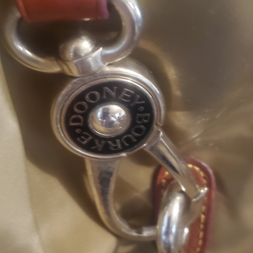 Beige / olive Dooney & Burke Purse - Picture 4 of 6